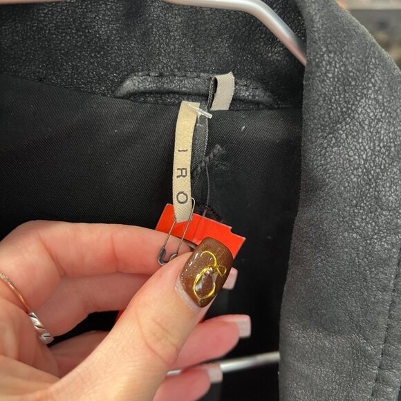 $1200 IRO Black Leather Slim Crop Zip Collared Moto Jacket size 0 - Picture 8 of 9